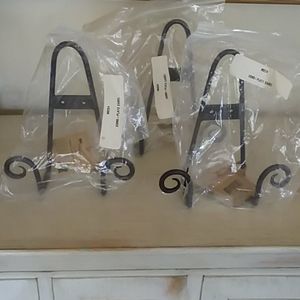 NWT Hand forged iron plate holder